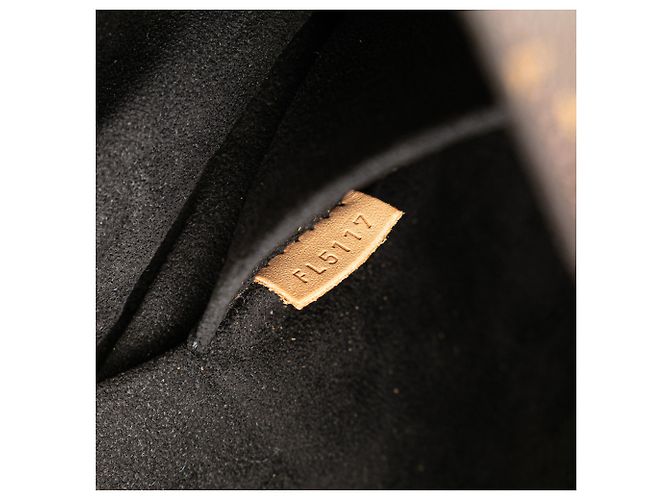 Louis Vuitton Marrone Monogramma Marignan - vista 6