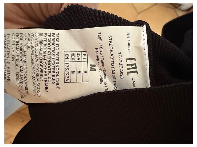 Pinko Kleid schwarz aus Viskose - Ansicht 7