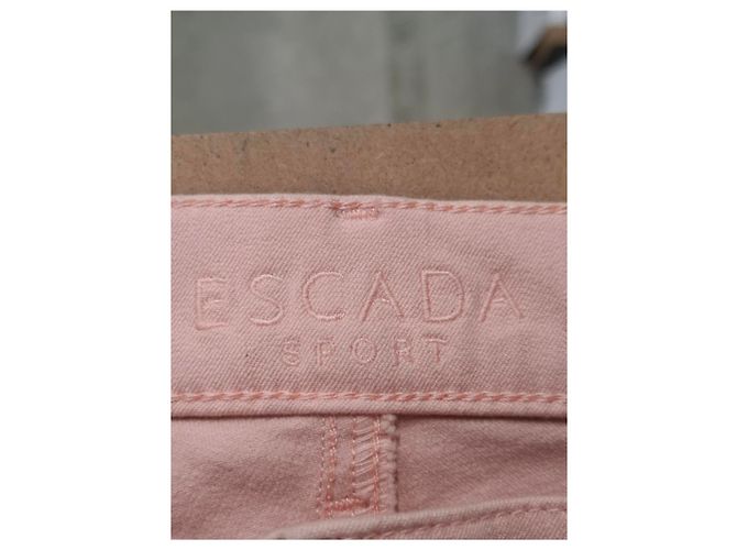 Jeans de pierna recta Escada en denim de algodón rosa - vista 8