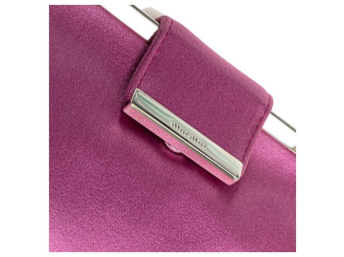 Clutch in raso rosa Miu Miu con chiusura a tracolla - vista 7