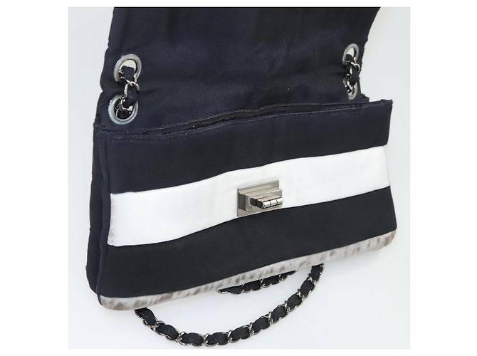 Borsa a spalla con catena CHANEL in nylon nero argento CC Auth 125969 - vista 21