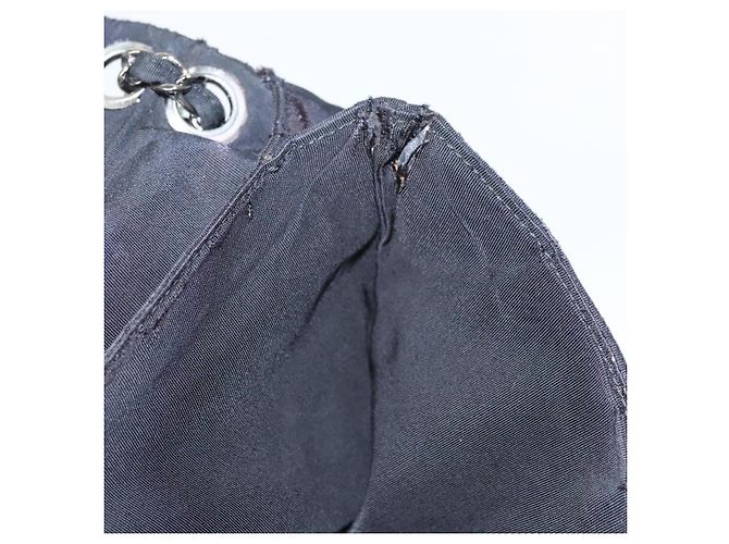 Borsa a spalla con catena CHANEL in nylon nero argento CC Auth 125969 - vista 28