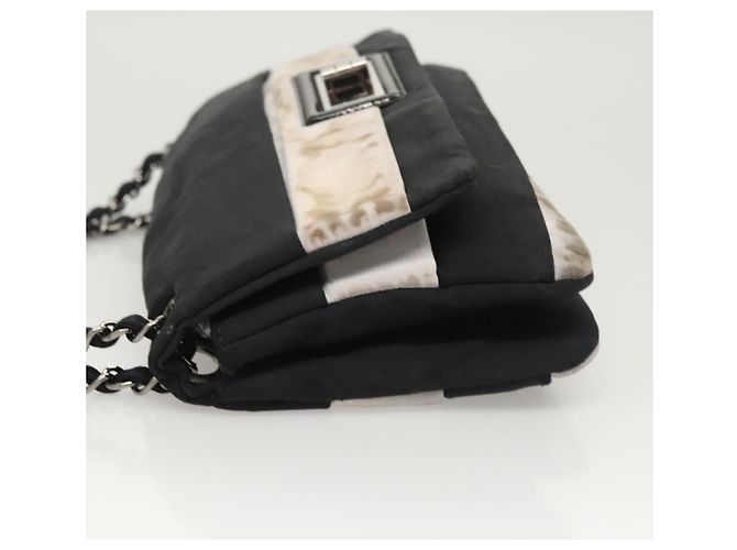 Borsa a spalla con catena CHANEL in nylon nero argento CC Auth 125969 - vista 4