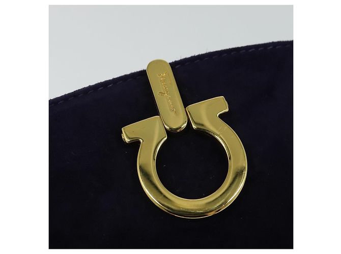 Borsa a Spalla Gancini in Camoscio Viola e Oro Auth 126056 di Salvatore Ferragamo D'oro Porpora - vista 10