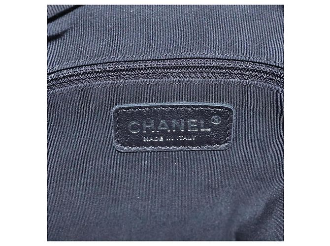 CHANEL Borsa a Spalla Illimitata in Nylon Argento CC Auth 123569 - vista 17