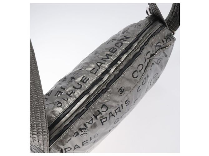 CHANEL Borsa a Spalla Illimitata in Nylon Argento CC Auth 123569 - vista 6