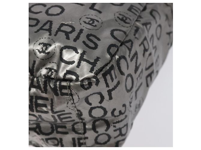 CHANEL Borsa a Spalla Illimitata in Nylon Argento CC Auth 123569 - vista 9
