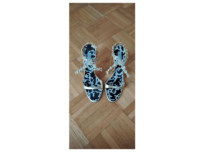 Vicini LEDER-SANDALEN MIT SWAROVSKI. Golden - Ansicht 4