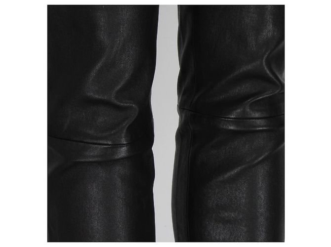 Pantalones Carrot de Cuero The Row Negro - vista 7