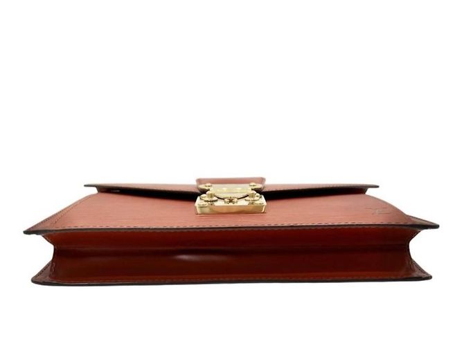 Clutch Louis Vuitton Marrone in Pelle Epi - vista 14