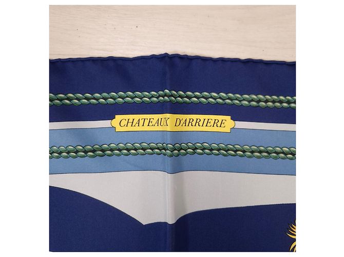 Lenço de seda Hermès Chateaux d'arriere de Julie Abadie Azul Multicor - vista 8