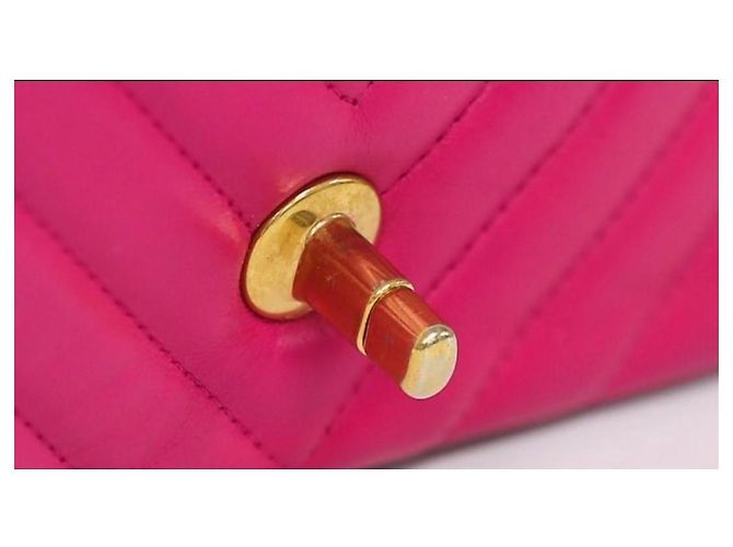 Timeless Bolsa retangular Chanel fúcsia em couro chevron com hardware dourado Fuschia - vista 10