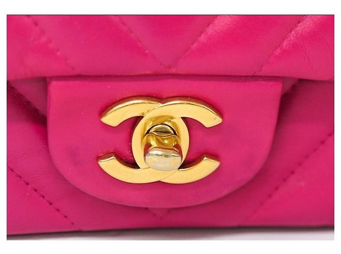 Timeless Bolsa retangular Chanel fúcsia em couro chevron com hardware dourado Fuschia - vista 14