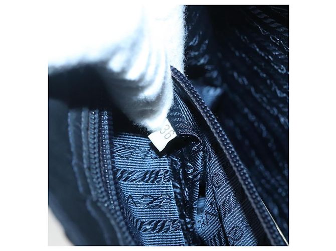 PRADA Borsa a mano in nylon blu navy oro Auth 126301 D'oro - vista 12