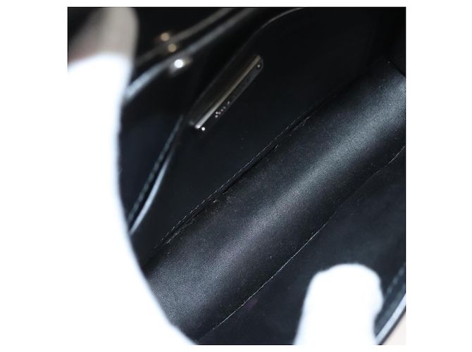 Borsa a spalla Miu Miu in pelle nera e argento Auth 124763 Nero - vista 11