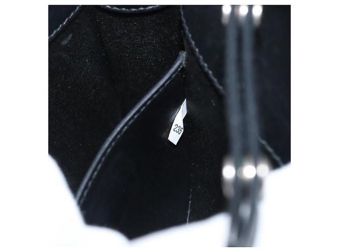 Borsa a spalla Miu Miu in pelle nera e argento Auth 124763 Nero - vista 12