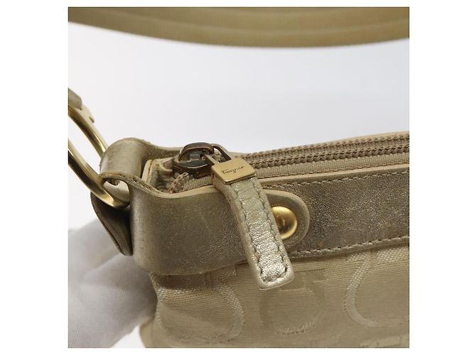 Borsa a Spalla Gancini Salvatore Ferragamo in Tela Beige Oro Auth bs26398 - vista 10