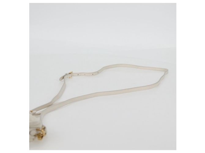 Borsa a spalla mini Matelassé Miu Miu in pelle bianca e oro Auth 115234SM Bianco D'oro - vista 14
