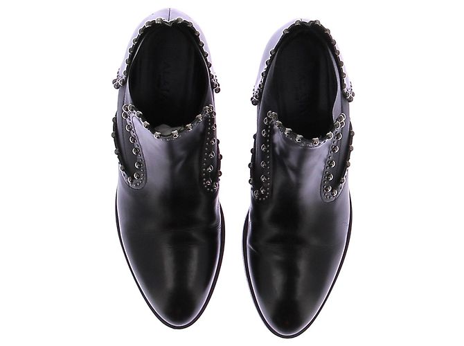 Stivaletti Alaïa in pelle nera con borchie Nero - vista 6