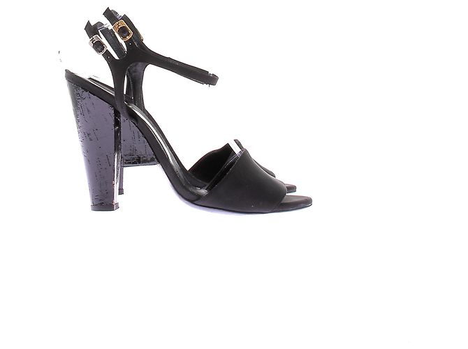 Fendi Schwarze Lederabsatzsandalen - Ansicht 2