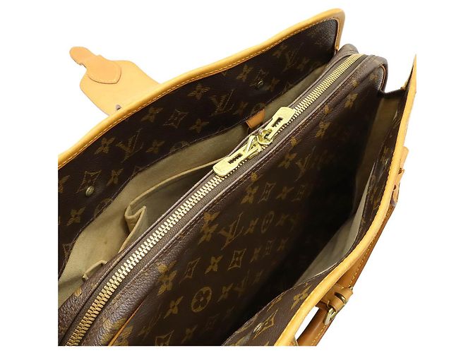 Borsa a tracolla Rivoli Monogram Louis Vuitton M53380 Marrone - vista 6