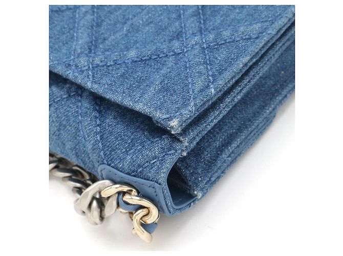 Custodia per telefono Chanel19 in denim con catena Blu - vista 3