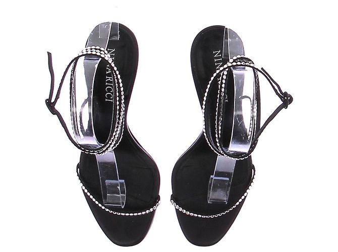 Nina Ricci Schwarze Leder High Heels mit Strass - Ansicht 6