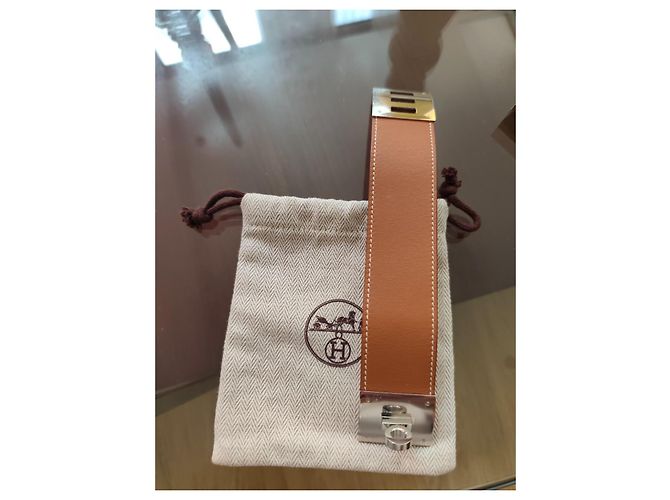 Bracciale Hermès Kelly Dog beige in pelle - vista 5