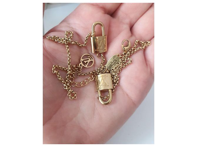 Collar Louis Vuitton Dorado - vista 4
