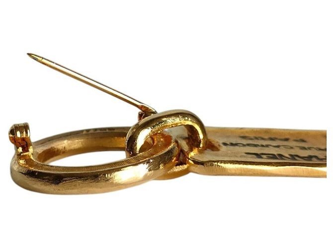 Spilla Piastra Logo Cambon di Chanel D'oro - vista 7