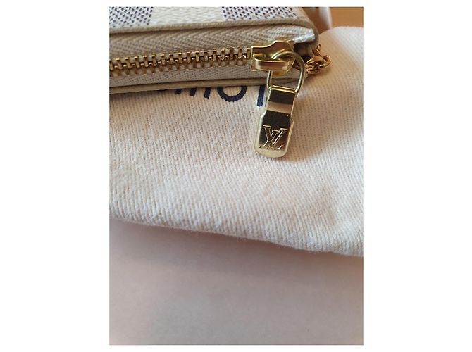 Louis Vuitton Azur Key Case White - view 3