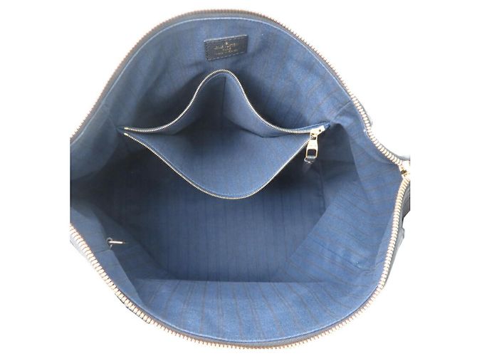 Borsa a mano 2 in 1 Louis Vuitton Empreinte Lumineuse PM Nero - vista 6