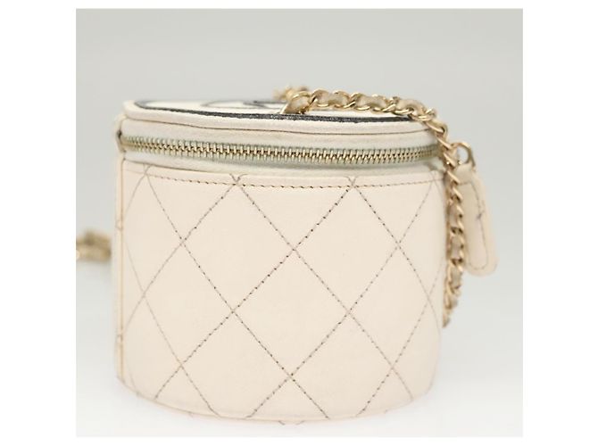 CHANEL Borsa a Spalla Matelassé in Pelle Bianca Oro CC Auth 126060 Bianco D'oro - vista 5