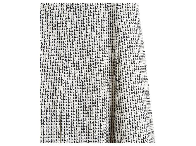Chanel 2010 Chaqueta FR40 Blanca Negra Algodón Tweed Chaleco Sin Mangas UK12 US10 Negro Blanco - vista 4