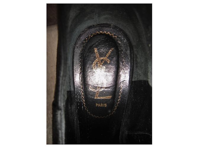 Stivaletti Yves Saint Laurent Palais Booties in camoscio nero - vista 8