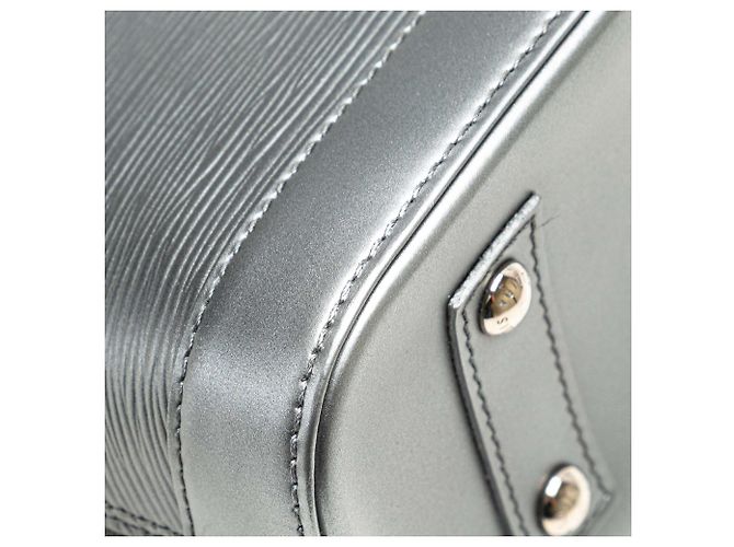 Louis Vuitton Alma BB in Epi Argento - vista 9