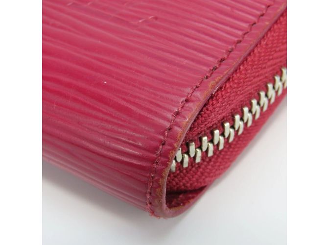 Cartera larga Louis Vuitton en cuero Epi Burdeos Fucsia - vista 4