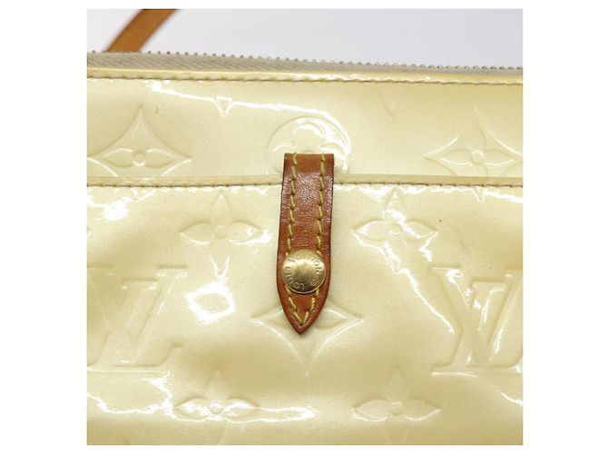 LOUIS VUITTON Vernis Mallory Square Accessory Pouch Perle M91333 LV Auth 125915 - view 17