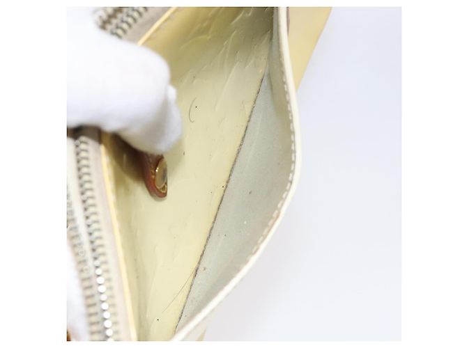 LOUIS VUITTON Vernis Mallory Square Accessory Pouch Perle M91333 LV Auth 125915 - view 21