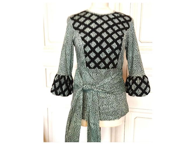 Autre Marque TROMPETENBLUSE PLACKET Hellgrün - Ansicht 5