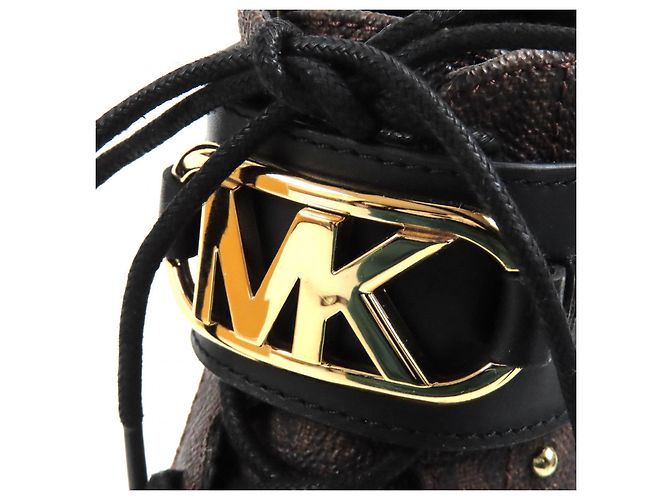 Botas de combate com studs e logo Kincaid da Michael Kors - vista 9