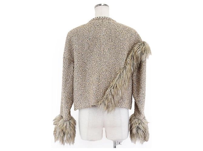 Giacca Chanel senza collo in tweed e ecopelliccia glitterata D'oro - vista 6