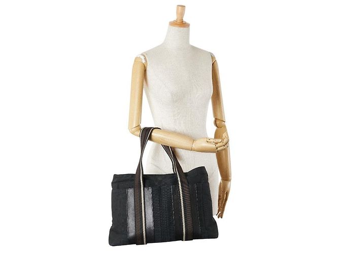 Hermès Borsa a mano in tela e pelle Hermes Troca Horizontal MM Nero - vista 9