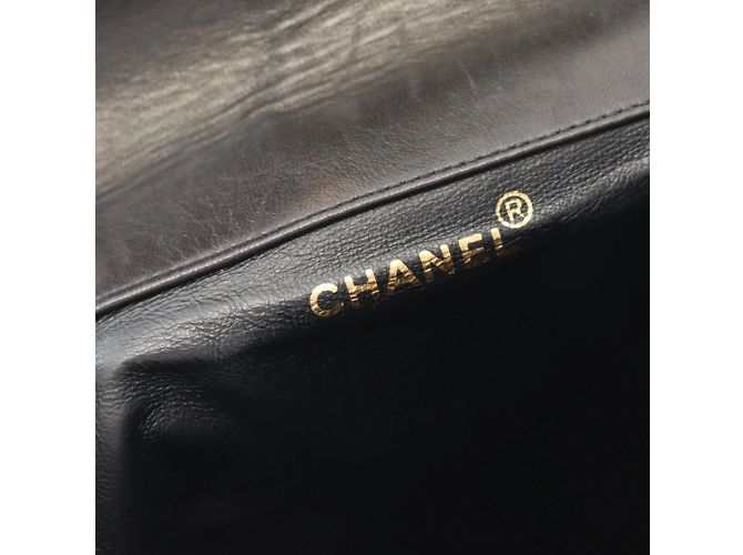Timeless Chanel Matelassé Rucksack aus schwarzem Lammleder - Ansicht 5