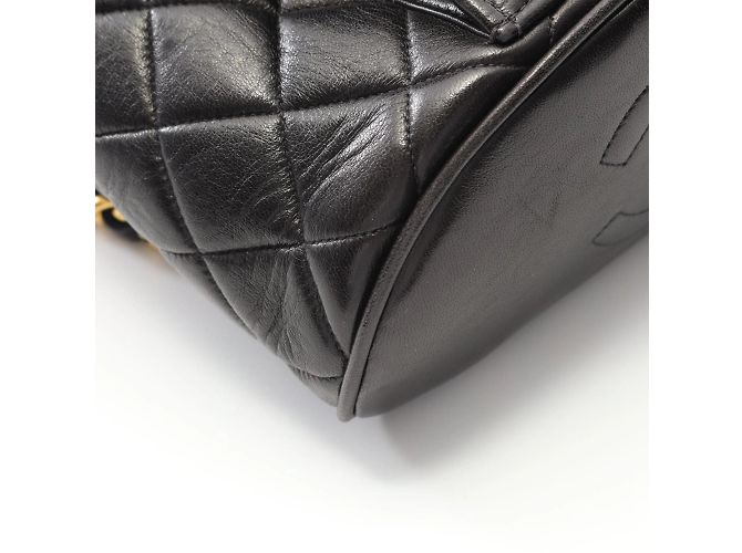 Timeless Chanel Matelassé Rucksack aus schwarzem Lammleder - Ansicht 7