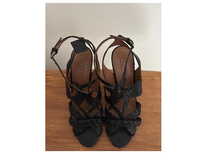 Sandali Alaïa in pelle nera Nero - vista 2