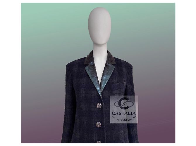 Chanel Paris / Edinburgh Relic Tartan Tweed Jacket Multiple colors - view 7