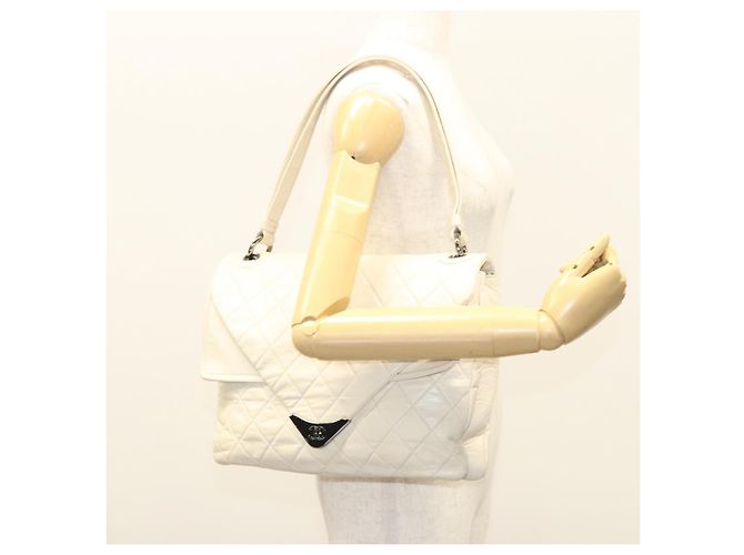 CHANEL Borsa a Spalla Matelassé in Pelle di Agnello Bianca CC Auth 126364 Bianco - vista 26