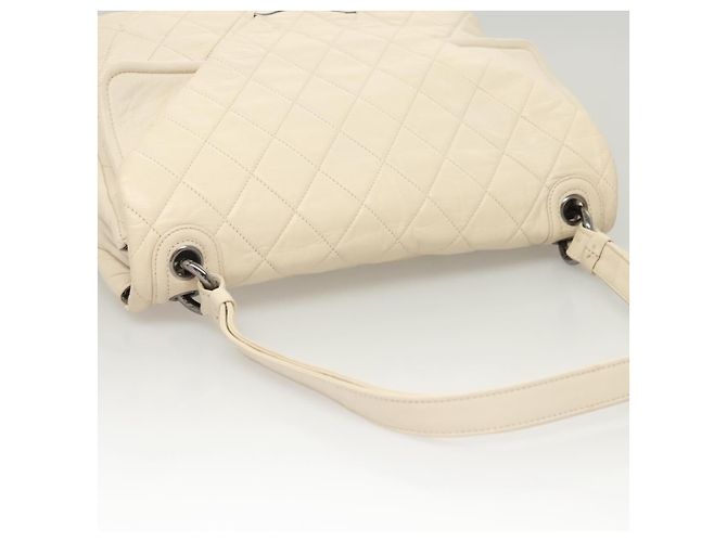 CHANEL Borsa a Spalla Matelassé in Pelle di Agnello Bianca CC Auth 126364 Bianco - vista 6