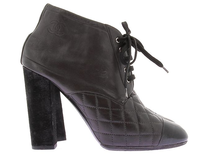Chanel Botines de tacón de cuero Negro - vista 2